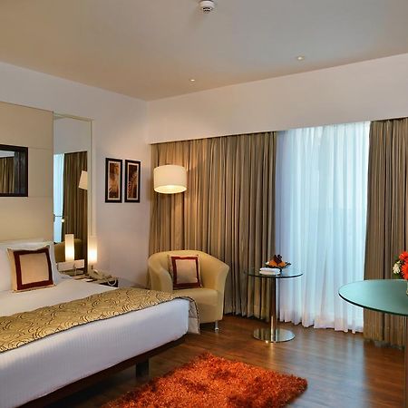 Majestic Court Sarovar Portico Navi Mumbai Exterior foto