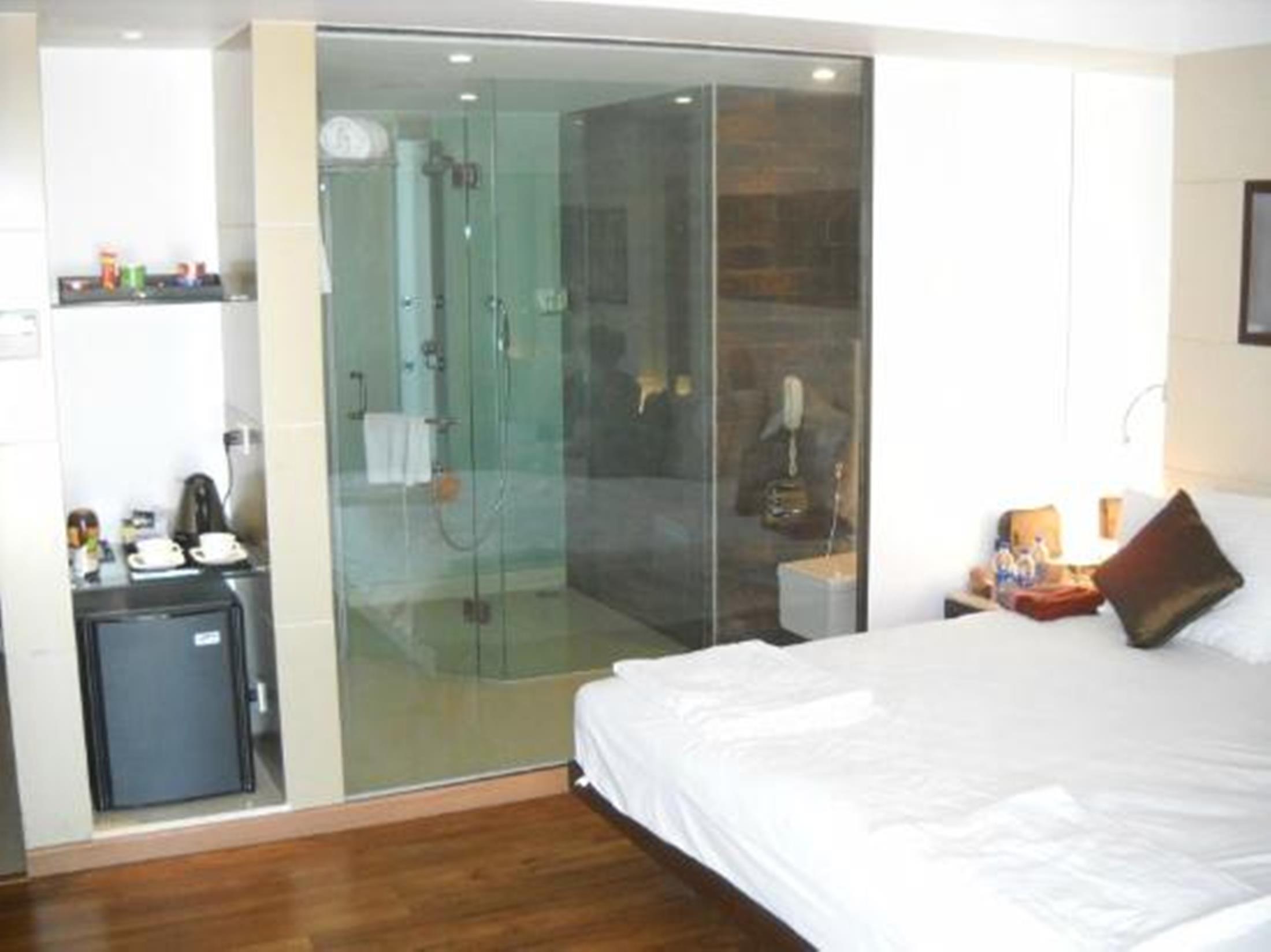 Majestic Court Sarovar Portico Navi Mumbai Exterior foto